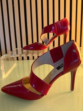 Red Patent Cross Over Heels Jones New York